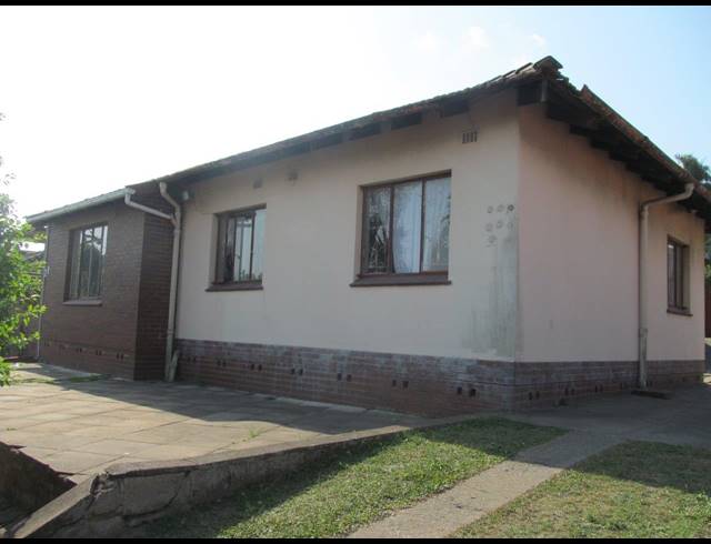 3 BEDROOM HOUSE FOR SALE IN SEA VIEW